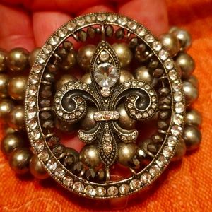 Fleur De Lis stretchy bracelet